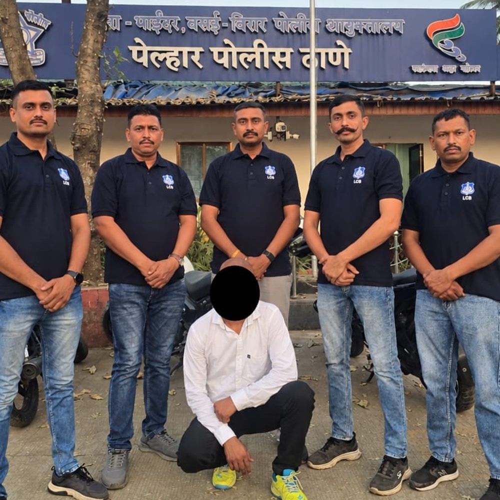 વલસાડમાં 17 વર્ષ જૂના ધાડ કેસનો ભેદ ઉકેલાયો:LCBએ મહારાષ્ટ્રથી વોન્ટેડ આરોપીને પકડ્યો, ડુંગરી પોલીસને સોંપ્યો