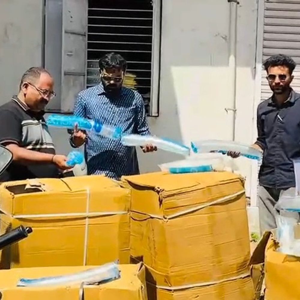 હિંમતનગરમાં પ્રતિબંધિત પ્લાસ્ટિક સામે તંત્રની કાર્યવાહી, 275 કિલો જપ્ત:નગરપાલિકા અને GPCBની સંયુક્ત ડ્રાઈવમાં છ સ્થળોએ તપાસ, વેપારીઓને ₹9500નો દંડ