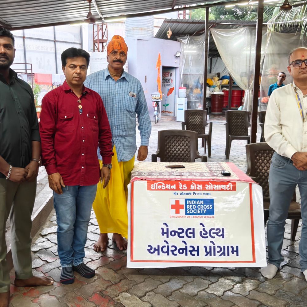 રેડક્રોસ ગીર સોમનાથ દ્વારા ત્રણ જગ્યાએ માનસિક સ્વાસ્થ્ય કાર્યક્રમ:નિરાધાર આશ્રમ, ક્લાસીસ અને અંધ અપંગ કલ્યાણ કેન્દ્રમાં 150થી વધુ લોકોને માર્ગદર્શન અપાયું