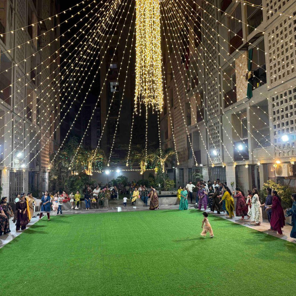 મારી સોસાયટી મારી નવરાત્રિ:રાજ્યશ રેયાંશ સોસાયટીમાં નવરાત્રી મહોત્સવ, 100થી વધુ સભ્યો ગરબાના રંગે રંગાયા, એકતા અને ભાઈચારાનો સંદેશ