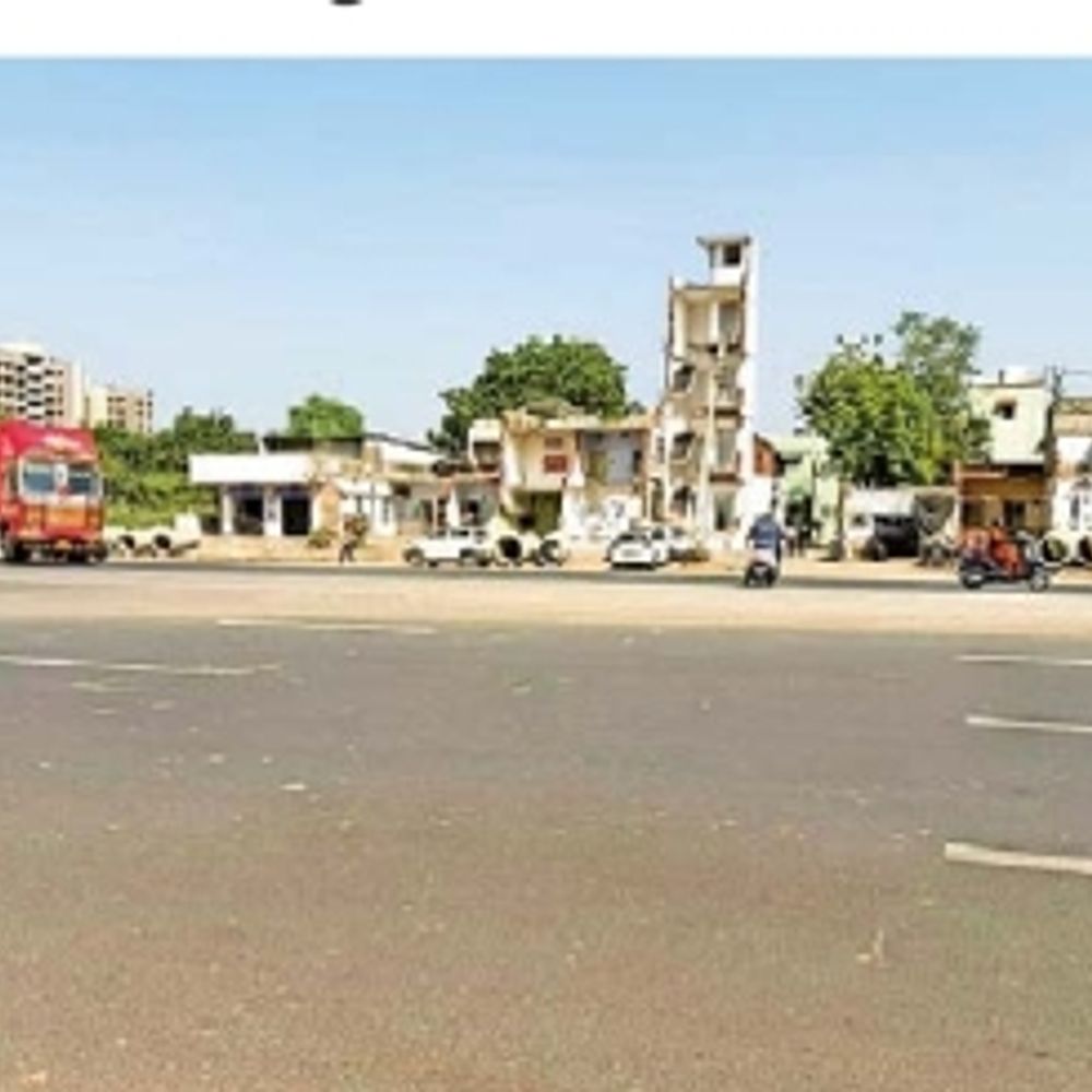 બાલાપીર ચાર રસ્તા બ્રિજ નિર્માણ: ડાયવર્ઝન અને રોંગ સાઈડ ડ્રાઇવિંગથી ટ્રાફિક સમસ્યા