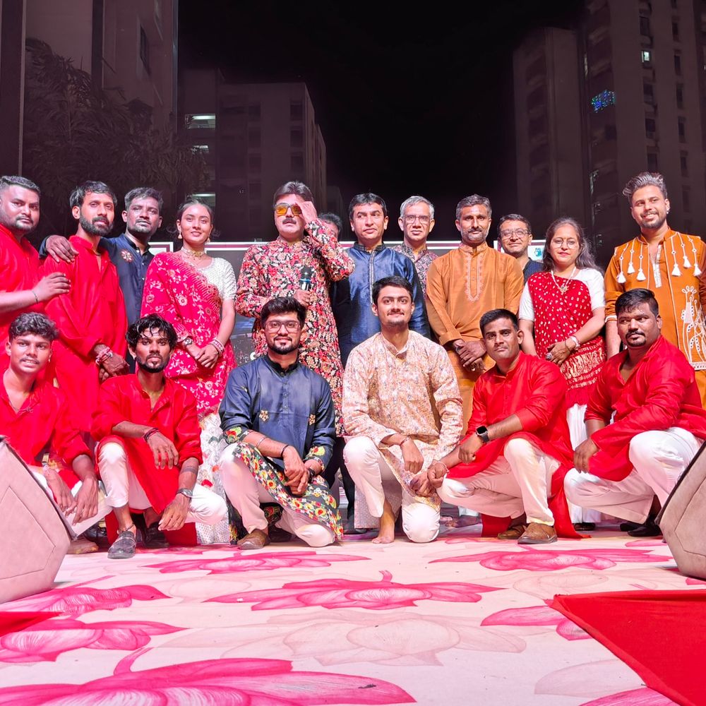 મારી સોસાયટી મારી નવરાત્રિ:કાસા વ્યોમા સોસાયટીમાં નવરાત્રી 2026 ની ધૂમ, વસ્ત્રાપુર, અમદાવાદમાં ચોથા નોરતે ગાયક સત્યેન વાઘેલા સાથે ગરબાની રમઝટ