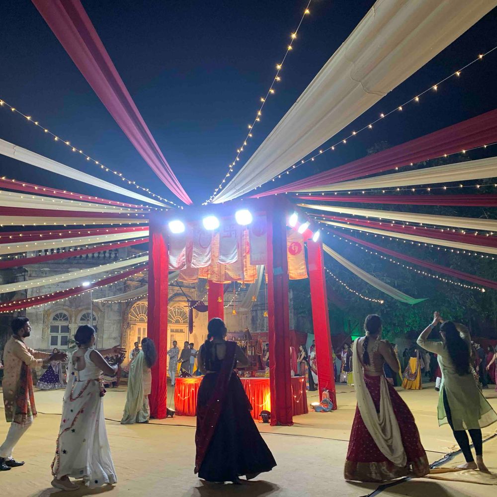 ITRA જામનગર ખાતે આંતરરાષ્ટ્રીય વિદ્યાર્થીઓએ નવરાત્રી મહોત્સવ ઉજવ્યો:22થી વધુ દેશોના વિદ્યાર્થીઓ ગુજરાતી પરંપરાગત ગરબાના તાલે ઝૂમ્યા