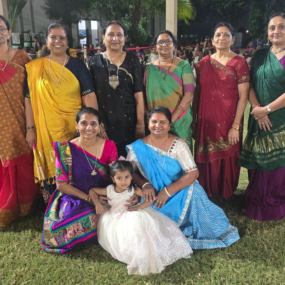 મારી સોસાયટી મારી નવરાત્રિ:સોલામાં કચ્છ કડવા પાટીદાર સમાજે રાસ ગરબા મહોત્સવ ઉજવ્યો, સમાજની એકતા અને સંસ્કૃતિનો સમન્વય, મોટી સંખ્યામાં લોકો જોડાયા