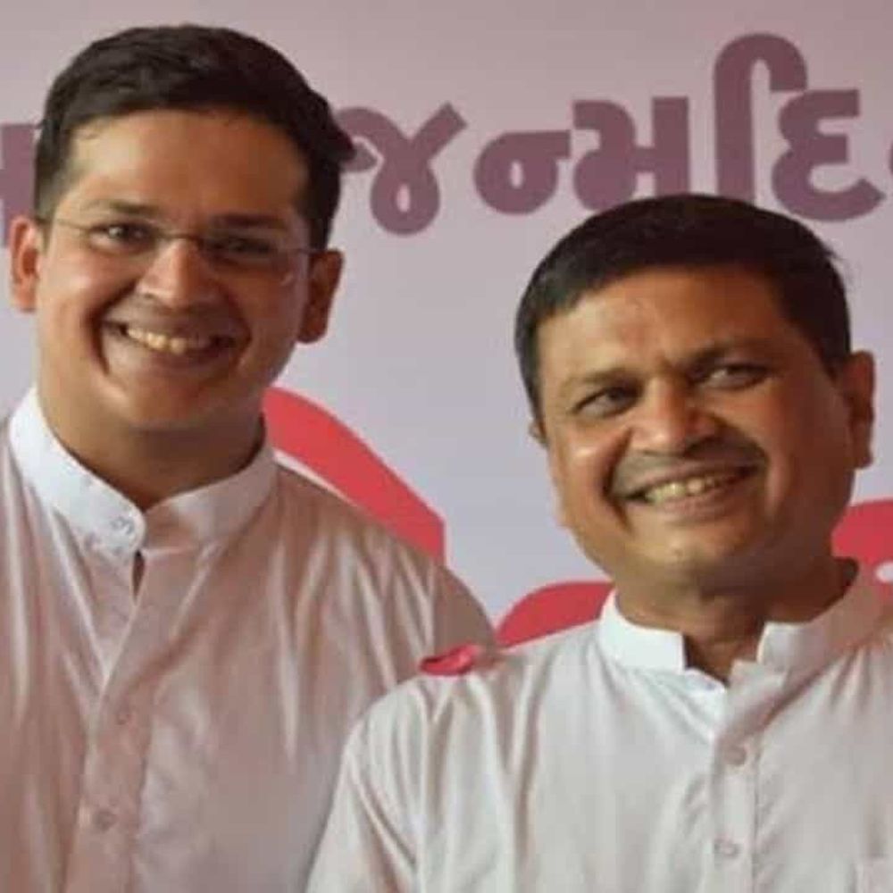 સુરતમાં અન્નપૂર્ણા ખોડલધામ મંદિર વિવાદ:રાજકોટ ખોડલધામના ચેરમેનના પુત્રએ કહ્યું - દોઢ કરોડની વસ્તી ધરાવતા સમાજને કોઈ અલગ નહીં કરી શકે, નોકજોક તો પરિવારમાં પણ થતી હોય