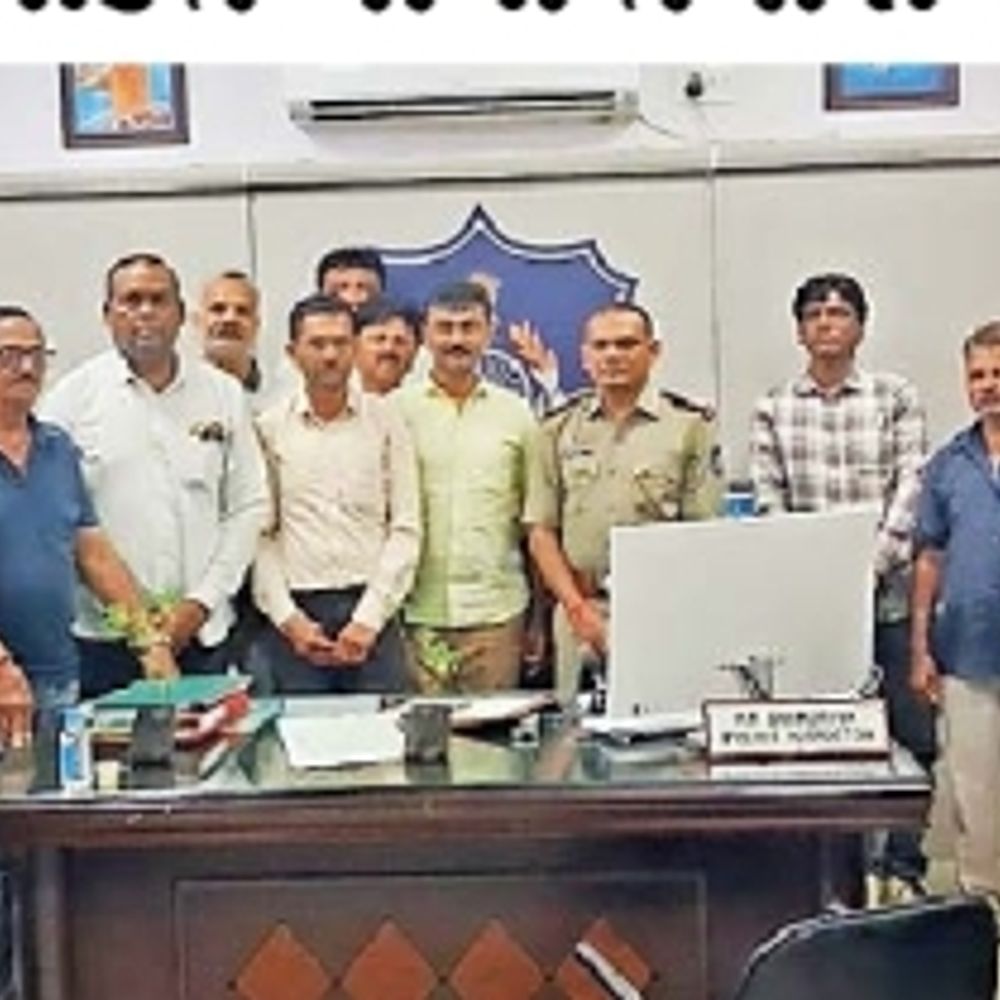 અજાણ્યા મજૂરો અને શંકાસ્પદ વ્યક્તિઓની તપાસની રજૂઆત:મુન્દ્રામાં ચોરી લૂંટની વધતી ઘટનાઓ સામે રોષ, કડક કાર્યવાહીની માંગ