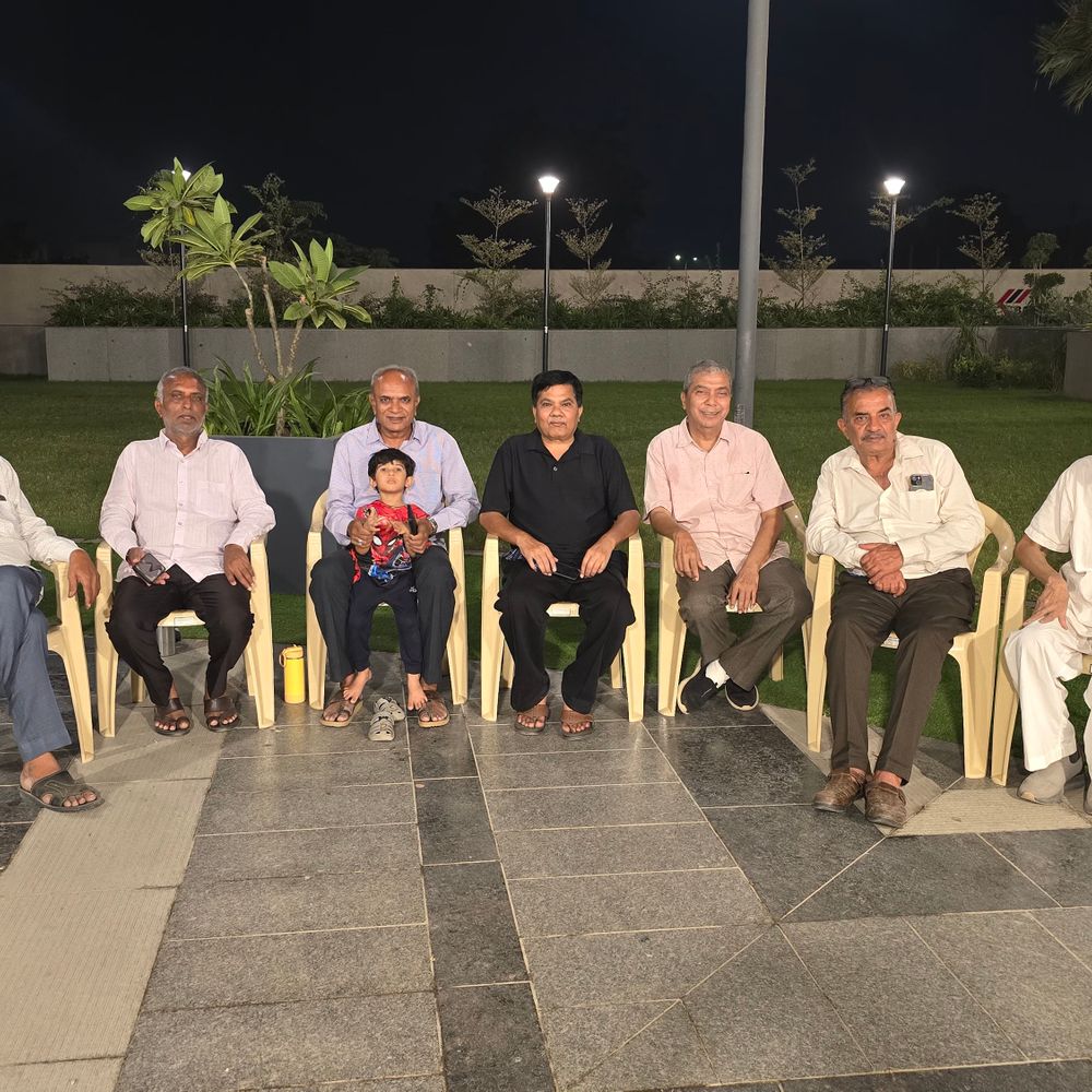 મારી સોસાયટી મારી નવરાત્રિ:સાયન્સ સિટી પાસે હાર્મની હરીકેશમાં નવરાત્રી ગરબા મહોત્સવ, બાળકો અને સભ્યોએ પરંપરાગત વેશભૂષામાં ઉત્સાહભેર ગરબાની રમઝટ બોલાવી