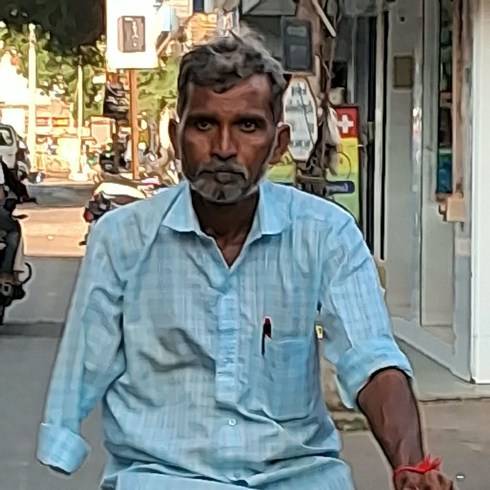 મંડે પોઝિટીવ:દિવ્યાંગ હોવા છતાં રોજનું 35 કિમી સાઈક્લિંગ કરી પોતાનું અને પુત્ર, પુત્રીનું જીવન બહેતર બનાવ્યું