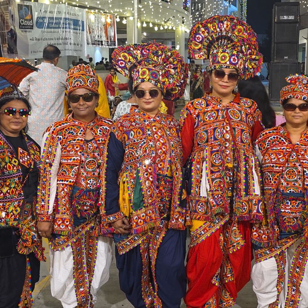 મારી સોસાયટી મારી નવરાત્રિ:રત્નસાગર હાઈટ્સમાં નવરાત્રીના સાતમે દિવસે વેશભૂષા સ્પર્ધા, વિવિધ પાત્રોના રૂપમાં સજ્જ થઈને સ્પર્ધકોએ જીત્યા દિલ, વિજેતાઓને મળ્યા આકર્ષક ઇનામો