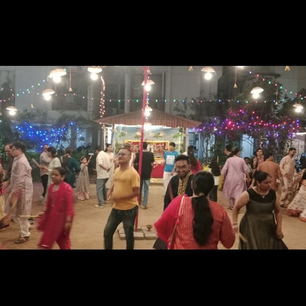 મારી સોસાયટી મારી નવરાત્રિ:સેપિયન્સ દાંડિયા ધમાલ નવરાત્રીના સાતમા દિવસે ગરબાની રમઝટ, ટીમલી, સનેડો, ડાકલા દાંડિયા અને ડીજે ડાન્સ સાથે કાજુ કતરી પ્રસાદી અને આઈસ્ક્રીમ પાર્ટીનો આનંદ