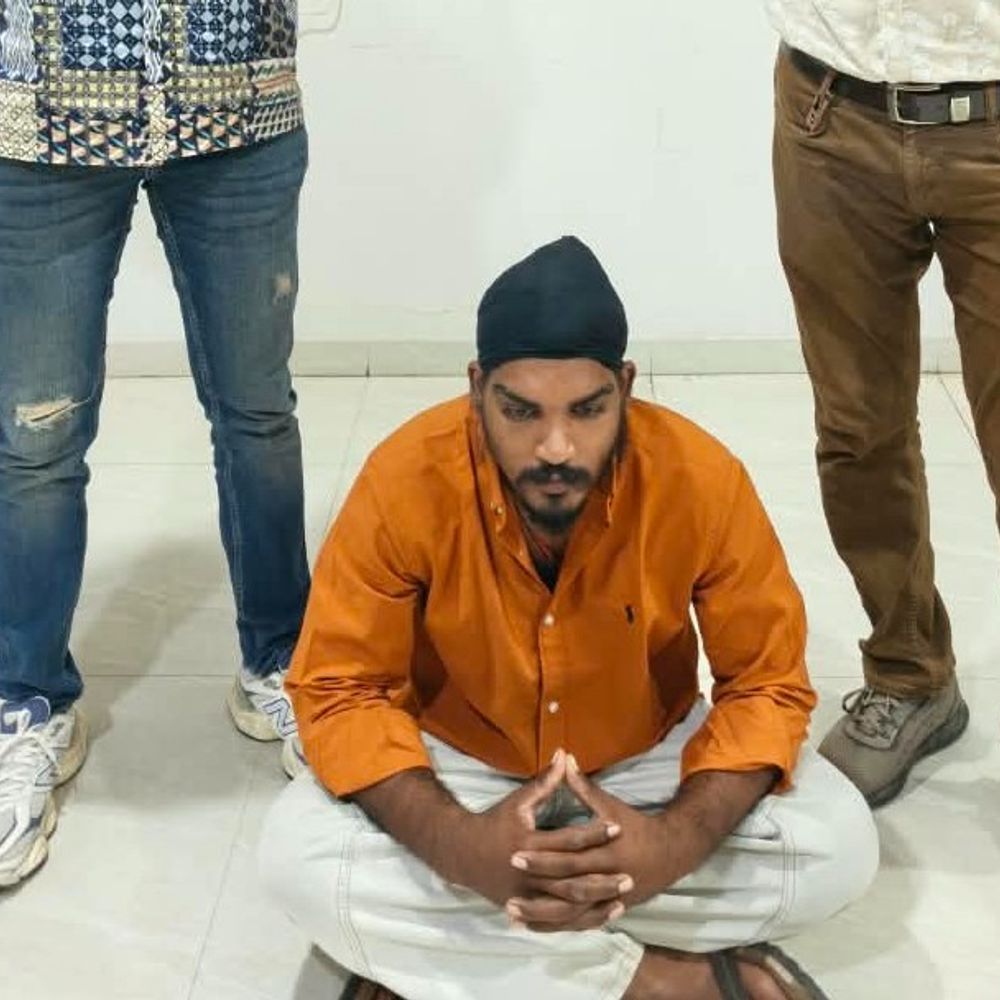 ભરૂચના નર્મદા બંગ્લોઝમાં રૂ.1.82 લાખની ઘરફોડ ચોરીનો ભેદ ઉકેલાયો:સિકલીગર ગેંગનો એક સાગરીત અમદાવાદના ખોખરામાંથી ઝડપાયો, અન્ય બેની શોધખોળ તેજ