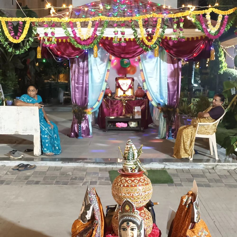 મારી સોસાયટી મારી નવરાત્રિ:વૃંદાવન-6 સોસાયટીમાં નવરાત્રીની ઉજવણી, AMC ટીમે લીધી મુલાકાત, સ્વચ્છતા અને ગ્રીન નવરાત્રી અભિયાન અંતર્ગત સોસાયટીની પ્રવૃત્તિઓથી પ્રભાવિત થયા અધિકારીઓ