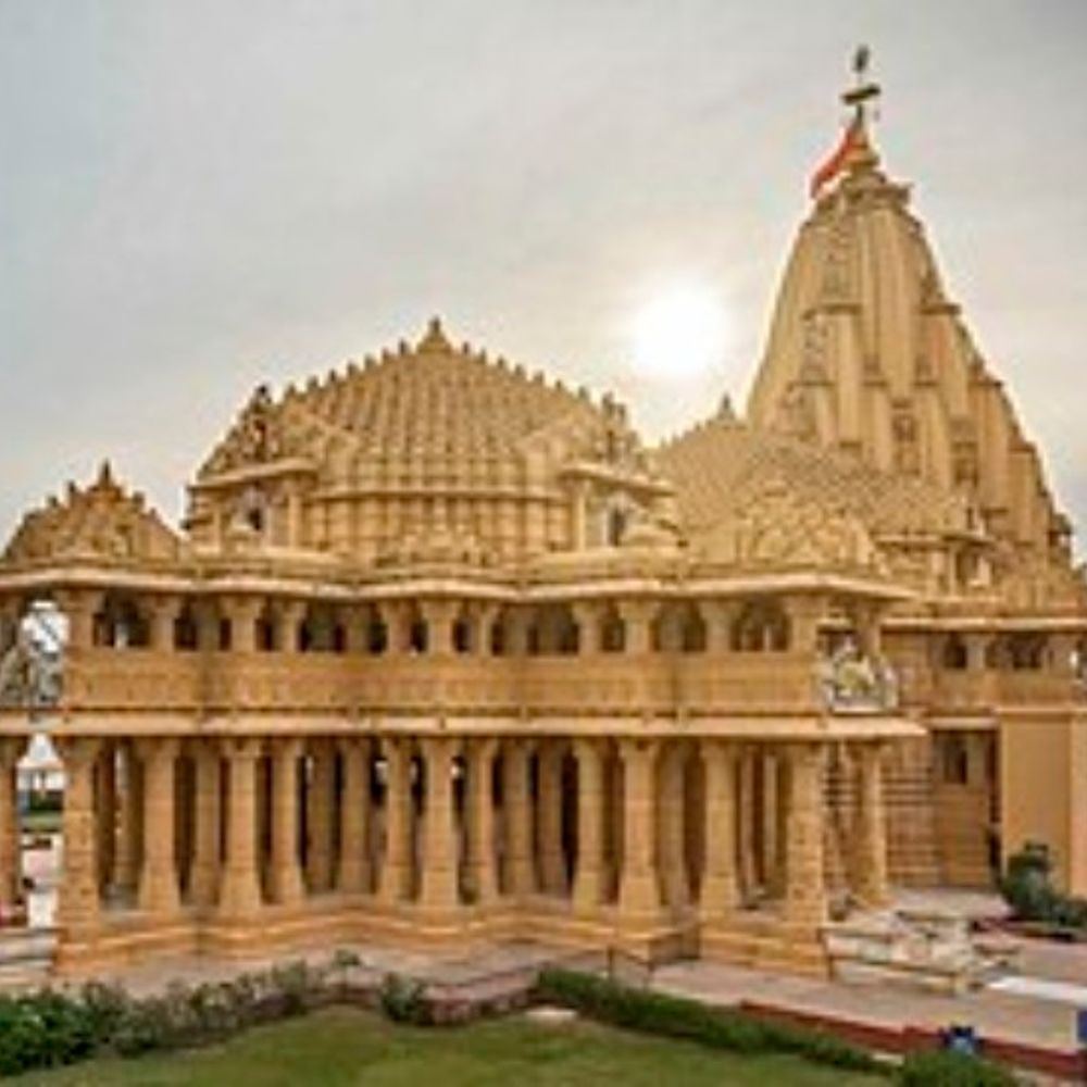 મંત્રી જીતુભાઈ વાઘાણીની ભક્તિમય પહેલ:‘શ્રવણ યાત્રા’ અંતર્ગત ભાવનગરથી સોમનાથ માટે 38 બસો મારફતે 1908 બહેનો-કાર્યકર્તાઓ ધર્મયાત્રાએ ઊપડશે, 21મી ઓક્ટોબરે ભવ્ય પ્રસ્થાન