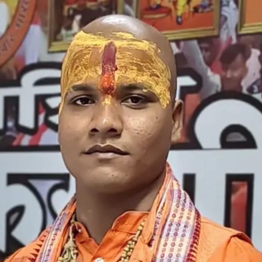 સુરતમાં 'છોટા યોગી' સામે પોલીસ ફરિયાદ:શ્રમિકો પર પોલીસના બળપ્રયોગ બાદ વિવાદ; પાટીલ-ભાજપને બદનામ કરવા ઇન્સ્ટાગ્રામ પર વીડિયો વાઈરલ કર્યો