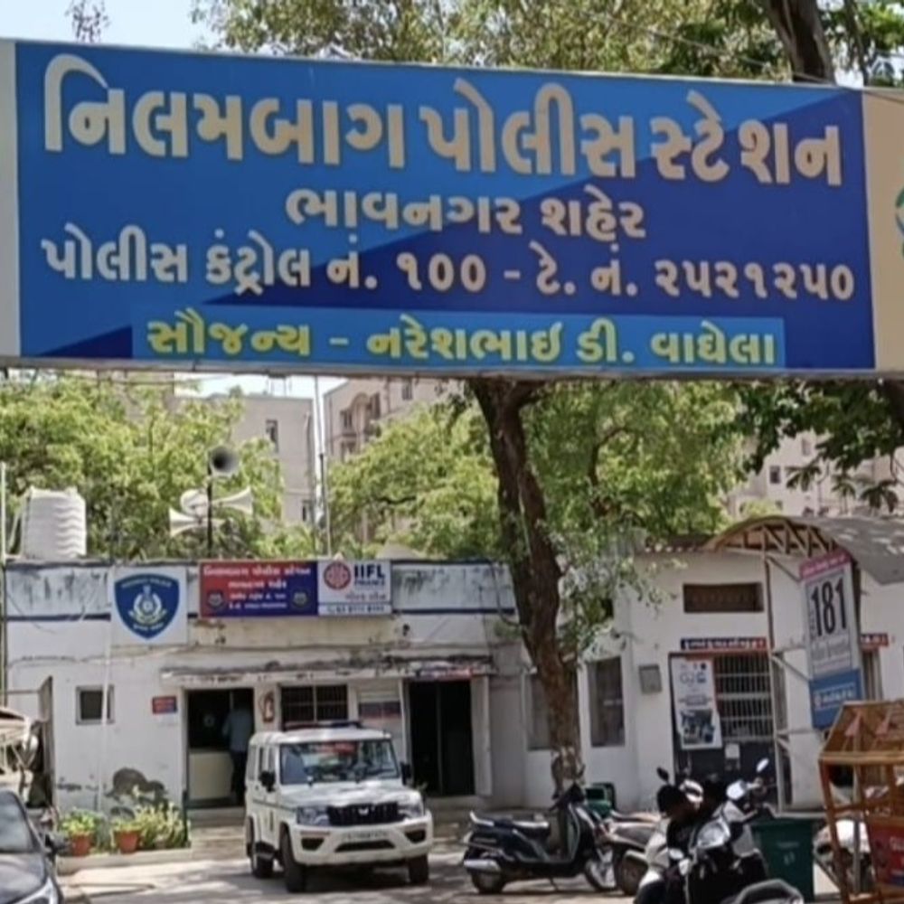 કાળીયાબીડના યુવાનના ક્રેડીટ કાર્ડમાંથી શખ્સે રૂા.94 હજારની ખરીદી કરી લીધી:ક્રેડીટ કાર્ડની લિમીટ વધારી દેવાની લાલચ આપી ઠગાઈ કરી