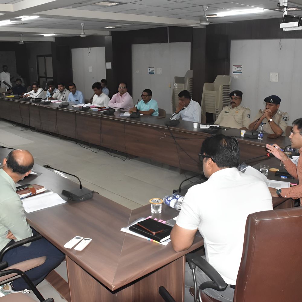 અરજીઓના સમયસર નિકાલ માટે અધિકારીઓને કડક સૂચના અપાઈ‎:જલાલપોર તાલુકા સ્વાગત કાર્યક્રમમાં 9 પ્રશ્નોનો હકારાત્મક નિકાલ કરો : કલેક્ટર