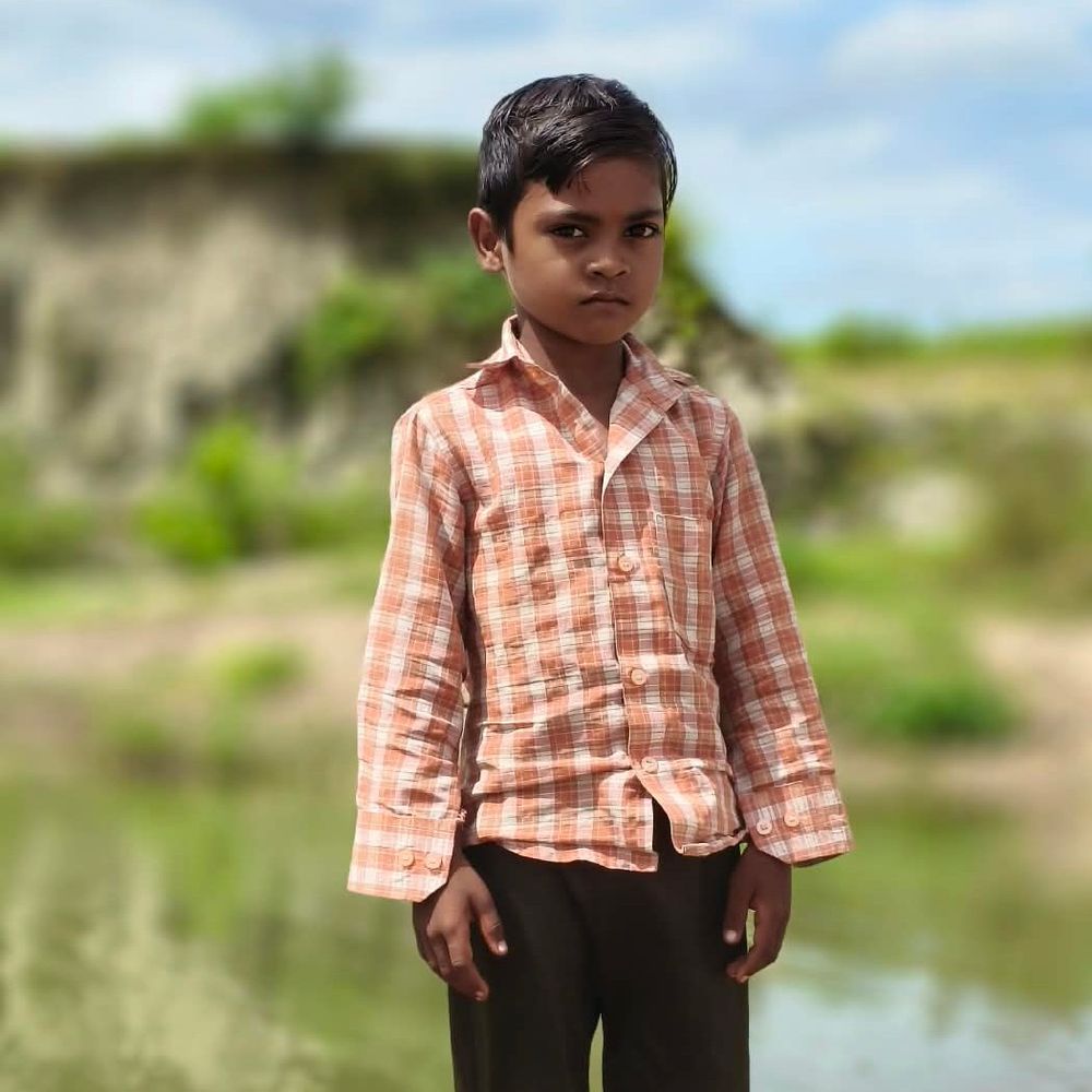 બાપે દીકરાનું ગળું દબાવી પતાવી દીધો:8 વર્ષના માસૂમને મોતને ઘાટ ઉતારી હત્યારાનો ગળે બ્લેડ મારી આપઘાતનો પ્રયાસ, પાવી જેતપુરનો બનાવ