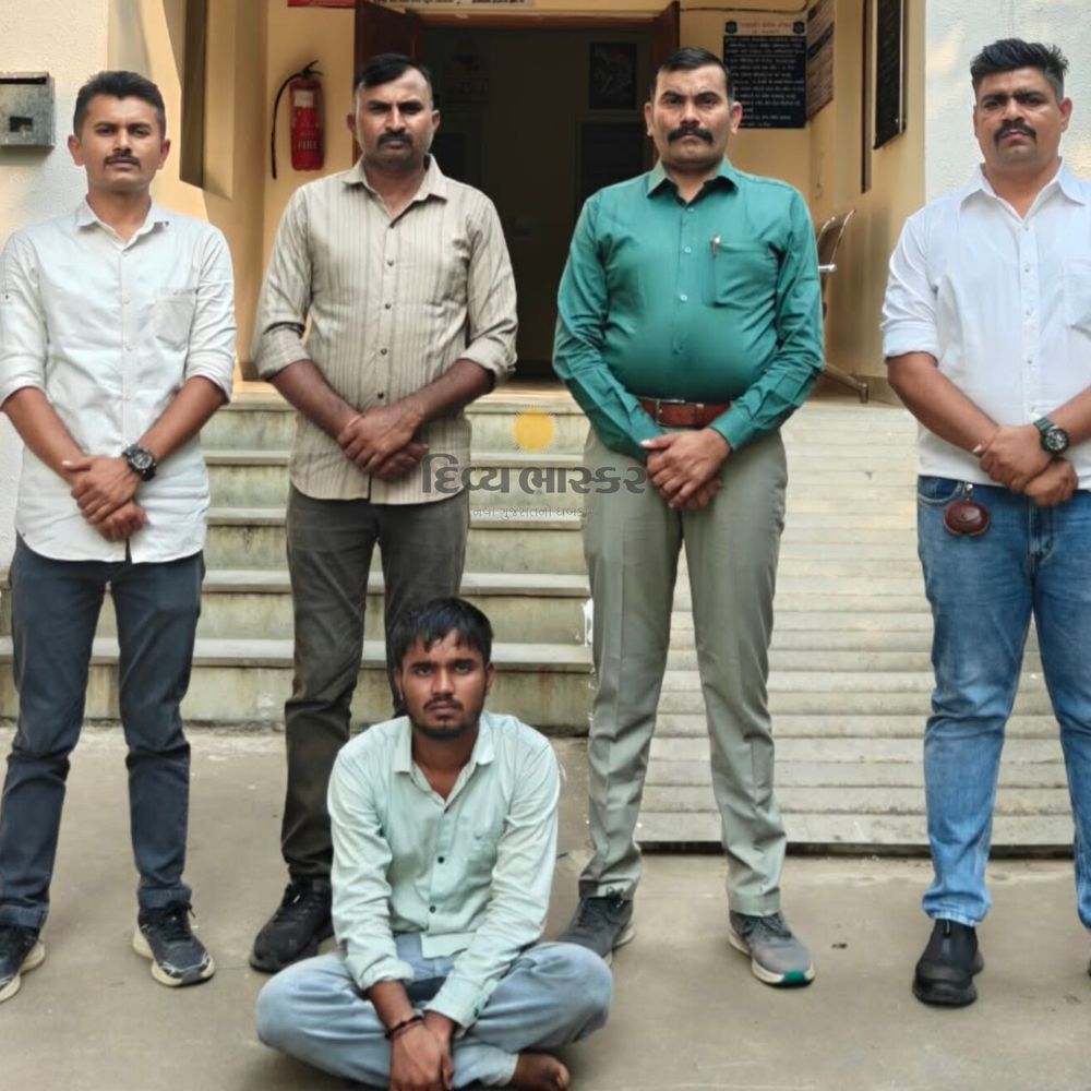 નવસારીમાં ઇન્સ્ટાગ્રામ પર મિત્રતા કરી સગીરા પર દુષ્કર્મ:બ્લેકમેલ કરી વારંવાર દુષ્કર્મ આચરનાર યુવક પોક્સો એક્ટ હેઠળ ઝડપાયો