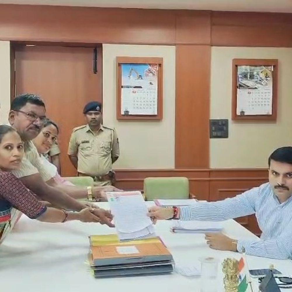 તાપીના NTPCના પ્રસ્તાવિત પરમાણુ પ્રોજેક્ટ સામે આદિવાસીઓનો વિરોધ:બે તાલુકાના 8 ગામની ગ્રામસભાઓમાં સર્વાનુમતે ઠરાવ પસાર, કલેક્ટર મારફત રાજ્યપાલને આવેદન