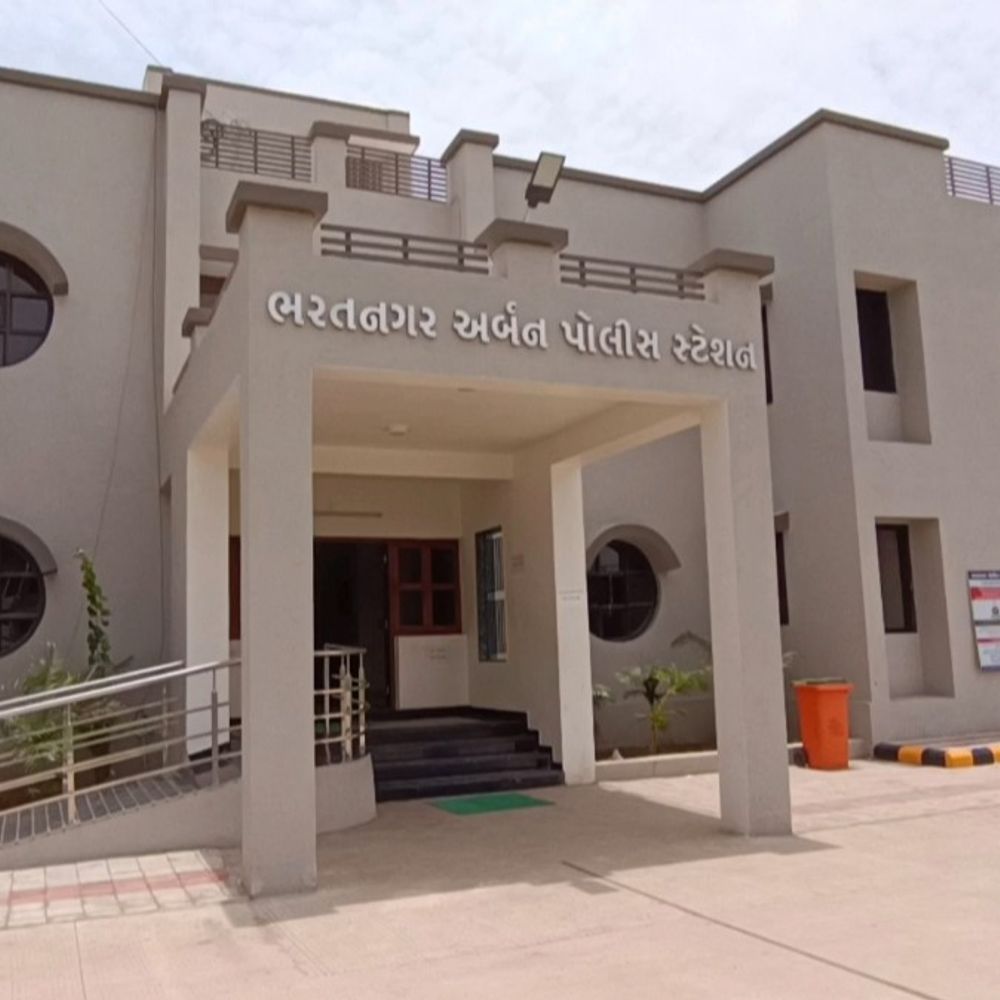 ભરતનગરના યુવકના ગૂગલ પે માંથી રૂ.64,000 ઉપડી ગયા:એપીકે ફાઈલ કે અન્ય લિંકથી મોબાઈલ હેંગ કરી શખ્સે ઠગાઈ આચરી