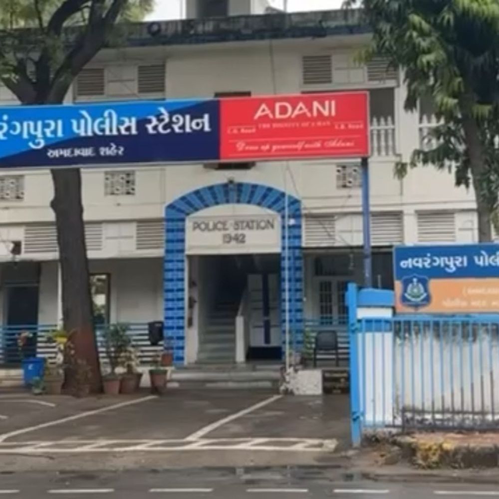 હાઈકોર્ટનો કેસ 3 મહિનામાં પતાવાની લાલચ આપી 5 લાખની છેતરપિંડી:મીઠાખળીમાં વકીલની ફી અને રજિસ્ટ્રીના બહાને ભાવનગરના શખસ પાસેથી રૂપિયા પડાવ્યા
