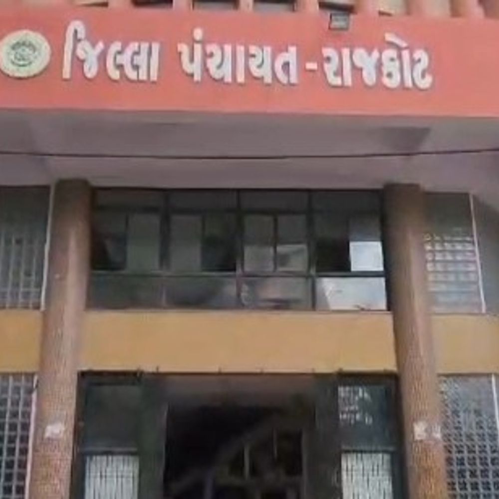 કોટડાસાંગાણીના ઉપસરપંચની ઉચાપત પ્રકરણમાં હકાલપટ્ટી:રાજકોટમાં મહેસુલ વિભાગ-પંચની બેંચ શરૂ કરવા CM-મહેસુલ મંત્રી સમક્ષ માંગ