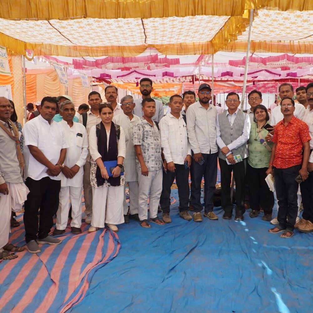 76 ગામના 2,200થી વધુ લોકોએ ગ્રામ સંવાદમાં ભાગ લીધો:મહીસાગરના બચકરીયા ઉત્તરમાં જળ સંરક્ષણ, પ્રાકૃતિક ખેતી અને વન અધિકાર પર ચર્ચા, 59 સ્થળે કિસાન ઉત્સવ યોજાશે