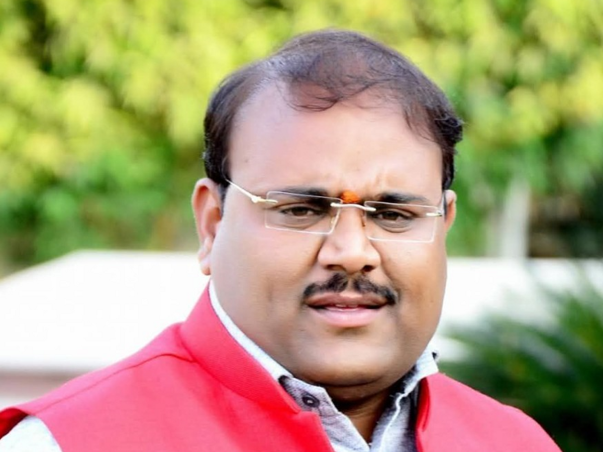 https://images.bhaskarassets.com/thumb/1200x900/web2images/1884/2025/06/14/sumit-mishra1_1749887924.jpg