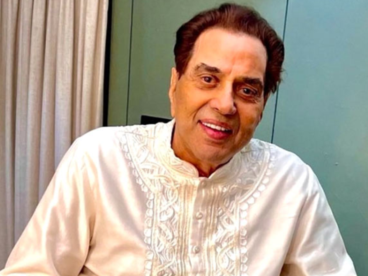 Veteran actor Dharmendra hospitalised in Mumbai | Bhaskar English