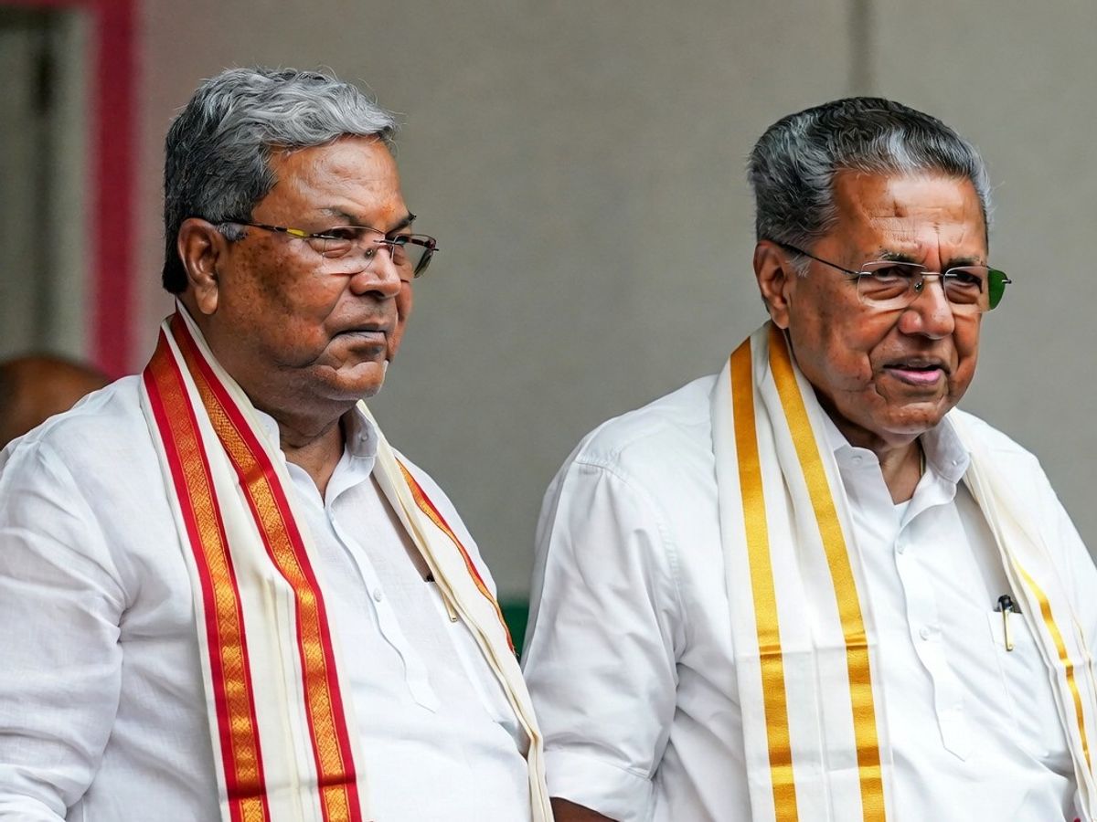 Kerala govt to make Malayalam mandatory in schools Siddaramaiah writes to  Pinarayi Vijayan, urges dialogue or Karnataka will exercise constitutional  rights to oppose bill | Bhaskar English