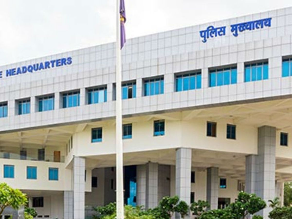 मप्र में पुलिस की छुटि्टयों पर रोक: 255 पुलिसकर्मी संक्रमित, अब केवल  पारिवारिक और बीमारी पर ही छुट्‌टी मिलेगी; अब एक सवाल- ड्यूटी से नहीं,  छुट्‌टी से कैसे फैलता है कोरोना - Madhya Pradesh News