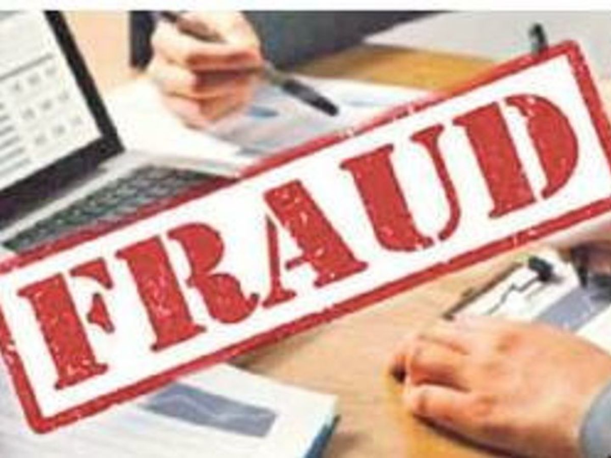 फ्लैट देने के नाम पर की 103 करोड़ की धोखाधड़ी, पुलिस ने कंपनी के निदेशक को  किया अरेस्ट | 103 crore fraud in the name of giving flat, police arrested  the director