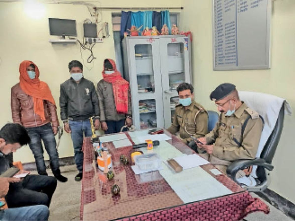 Khaskhabar/चौपारण थाना क्षेत्र के जीटी रोड पर झारखंड-बिहार बॉर्डर के समीप