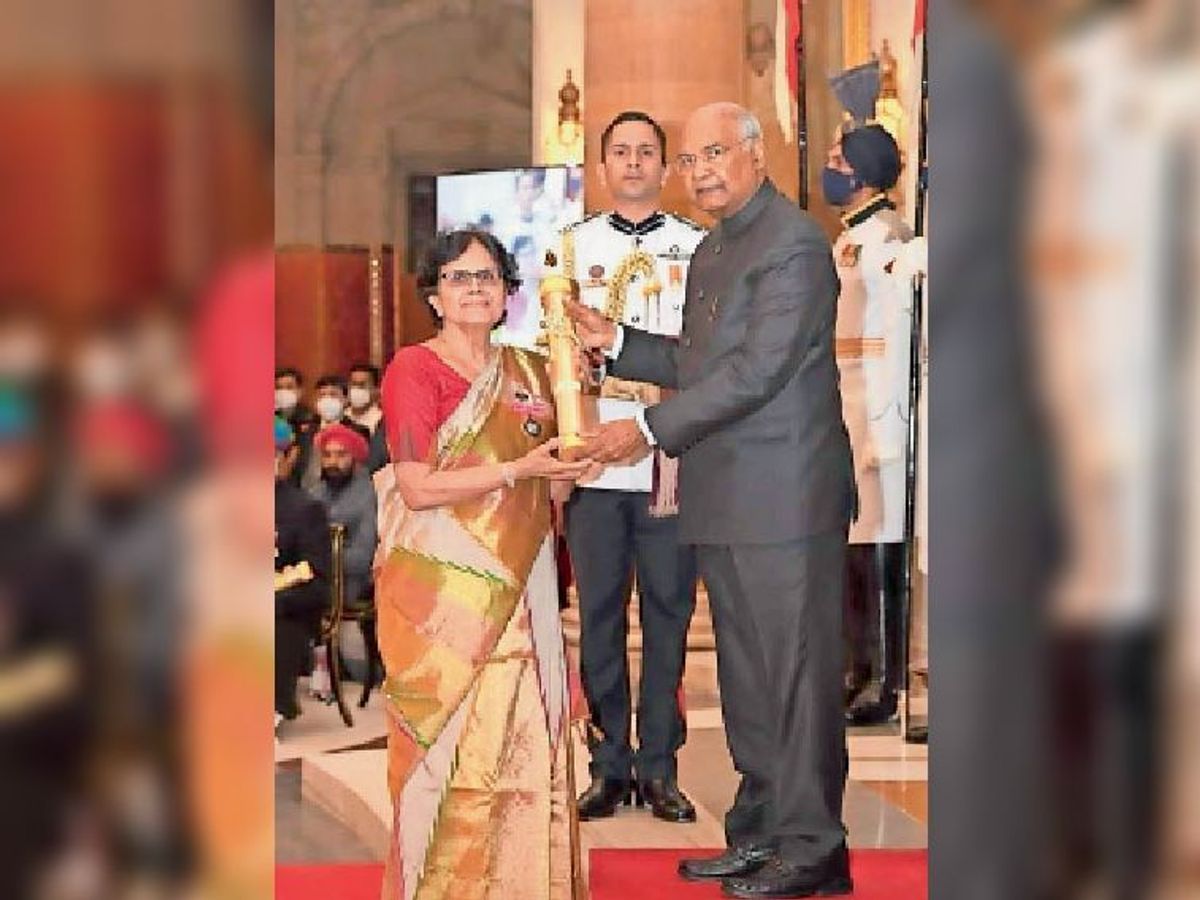 Famous female doctor Dr. Shanti Rai got Padma Shri | उपलब्धि: प्रसिद्ध  महिला चिकित्सक डॉ. शांति राय को मिला पद्मश्री - katiya News | Dainik Bhaskar