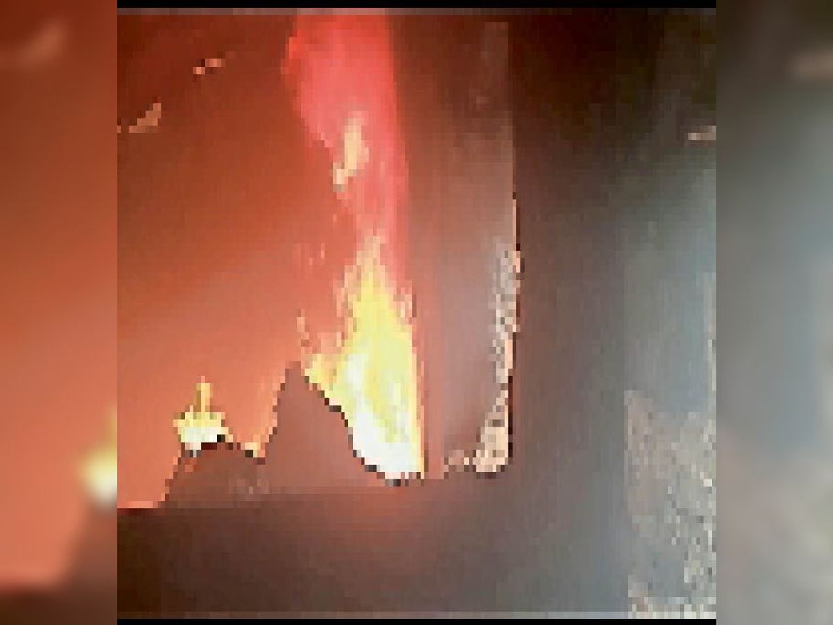 शार्ट सर्किट से नमदा फैक्ट्री में लगी आग, दमकल ने ढाई घंटे बाद काबू पाया |  Fire in Namda factory due to short circuit, fire brigade controlled after  two and a half