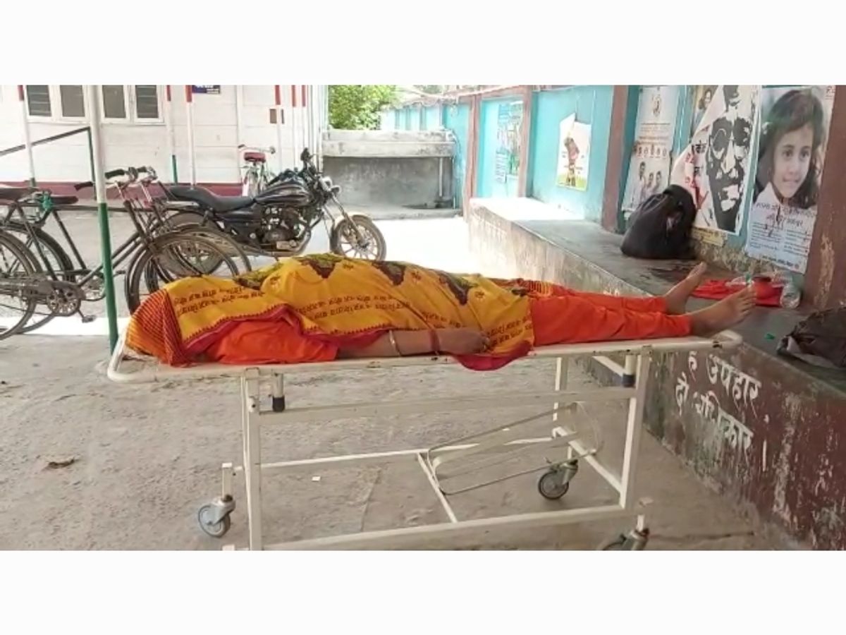 गुवाहाटी से आया था कांवरिया, पहली बार बाबाधाम पर जल चढ़ाने पहुंचा था;  हार्टअटैक से मौत | Kanwaria had come from Guwahati, had reached Babadham  for the first time to offer water;