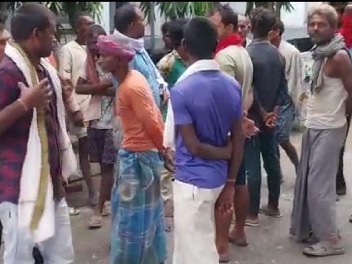 अंधविश्वास के चक्कर में गई जान, मौत के 36 घंटे बाद तक चलता रहा झाड़फूंक का  खेल | Student dies due to snake bite in Begusarai, Life lost due to  superstition, the