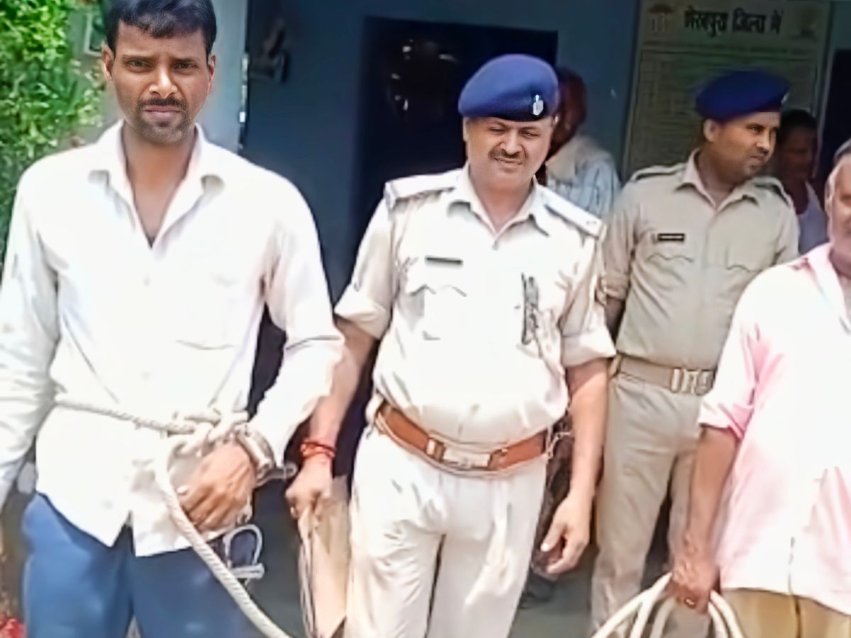 26 अगस्त को हत्या कर लाश जलाने का लगा आरोप, पति अभी भी फरार | Accused of  burning dead body by murder on August 26, husband still absconding - Dainik  Bhaskar