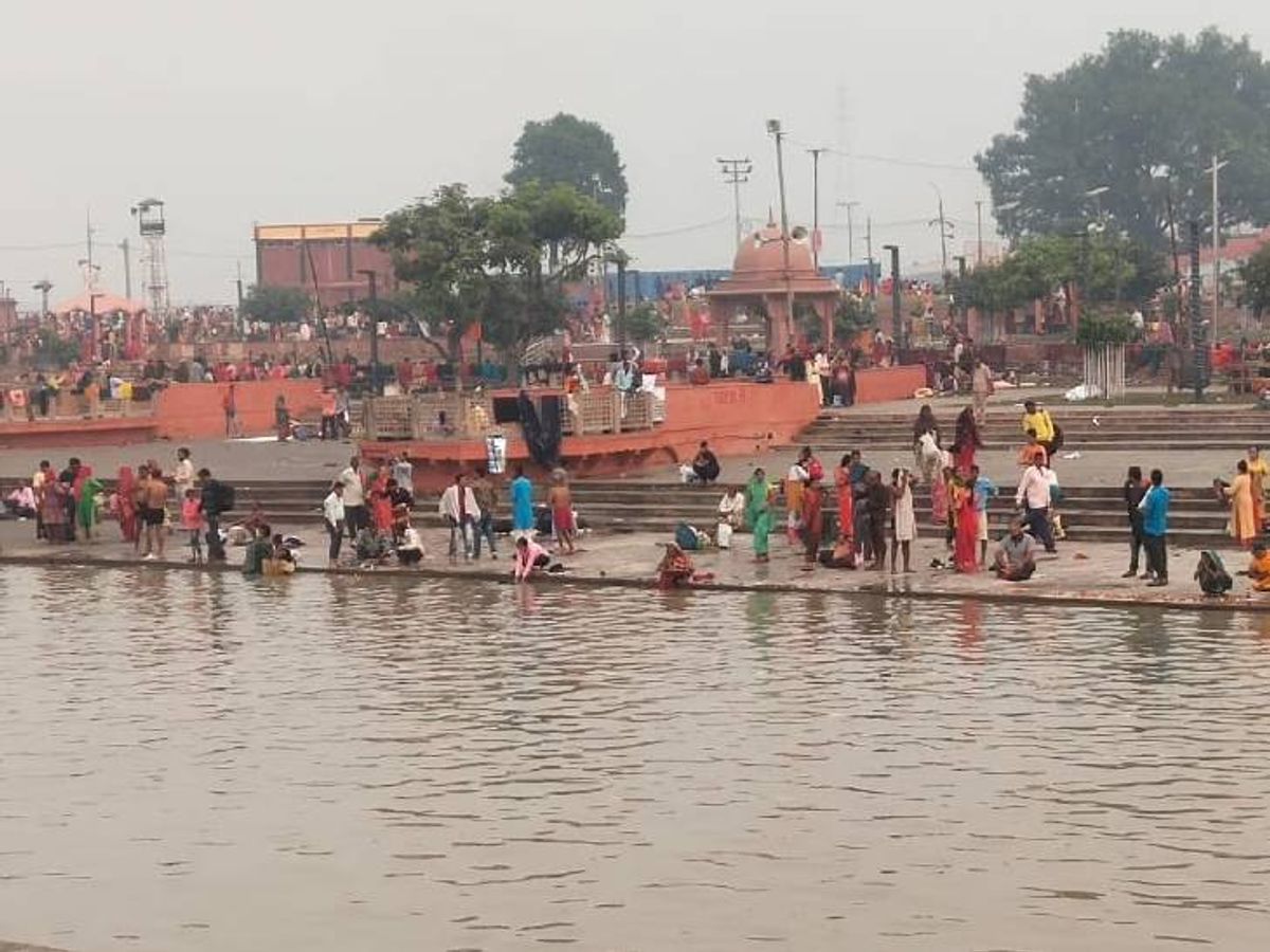 Darshan and Abhishek in temples after taking Saryu bath since