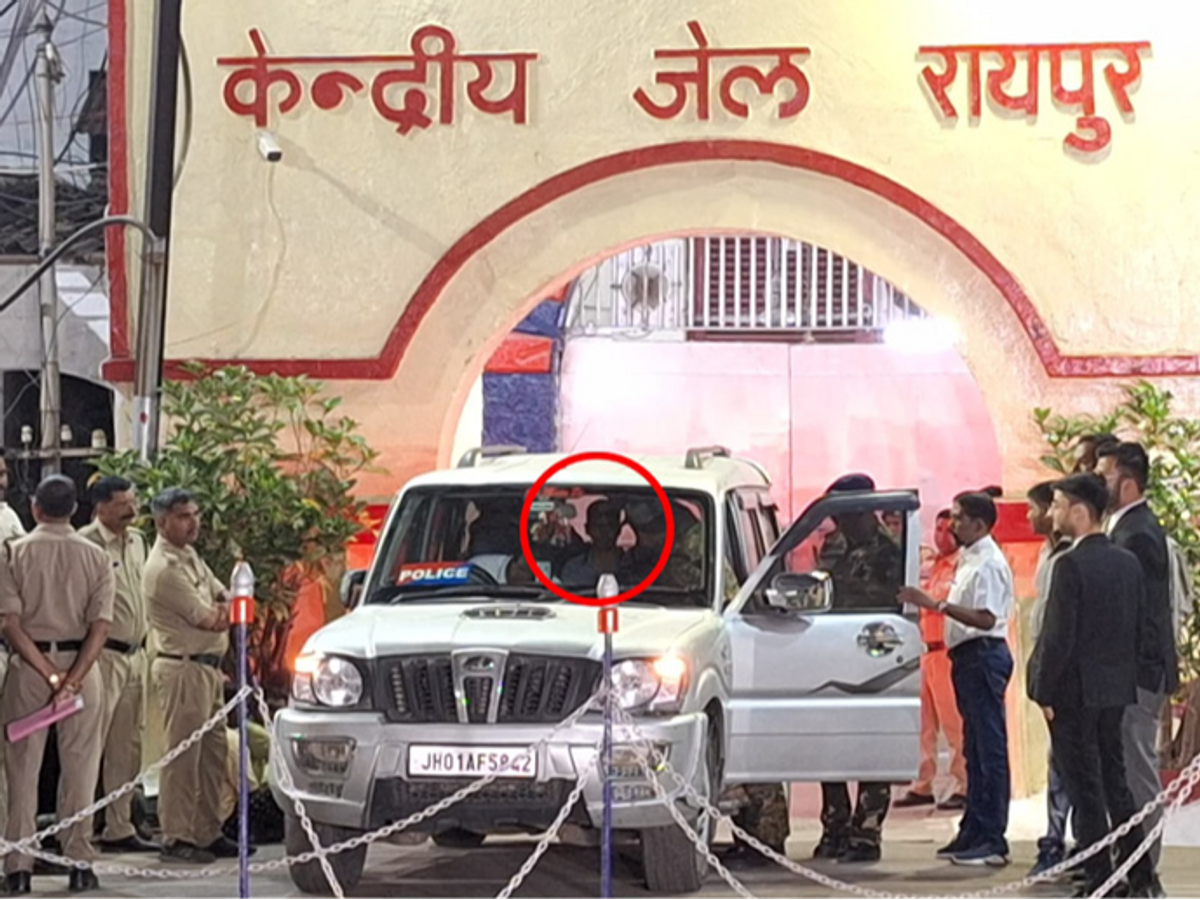 Gangster Aman Sav Raipur to Jharkhand Update | एनकाउंटर में मारा गया  गैंगस्टर अमन साहू: कल झारखंड पुलिस रायपुर से रांची लेकर निकली थी; 148 दिन से  सेंट्रल जेल में था -