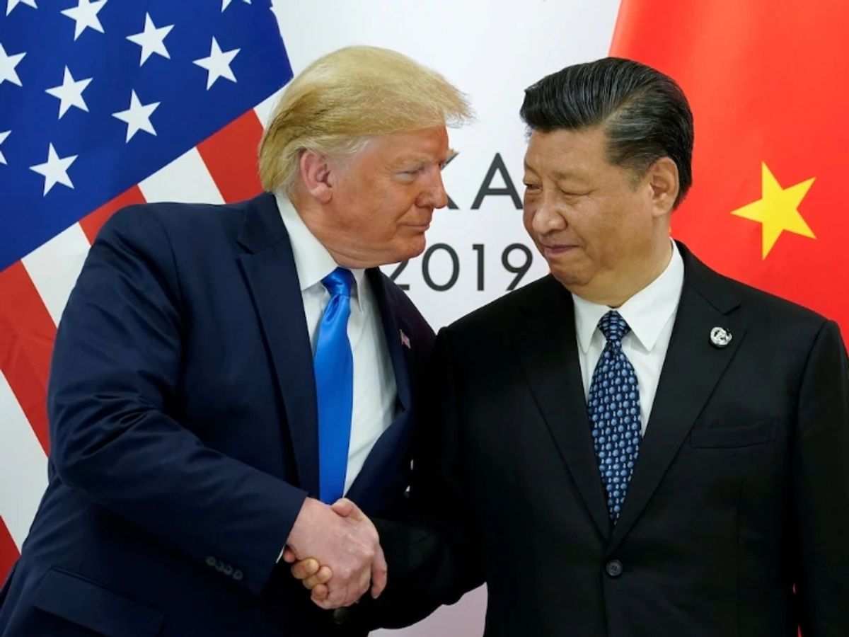 US China | Donald Trump China Extra Tariff Controversy | चीन पर टैरिफ को लेकर  ट्रम्प का यू-टर्न: कहा- उसकी अर्थव्यवस्था संकट में; 20 दिन पहले US ने 145%,  चीन ने 125%