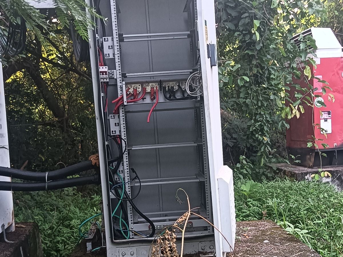 Battery theft from Jio tower