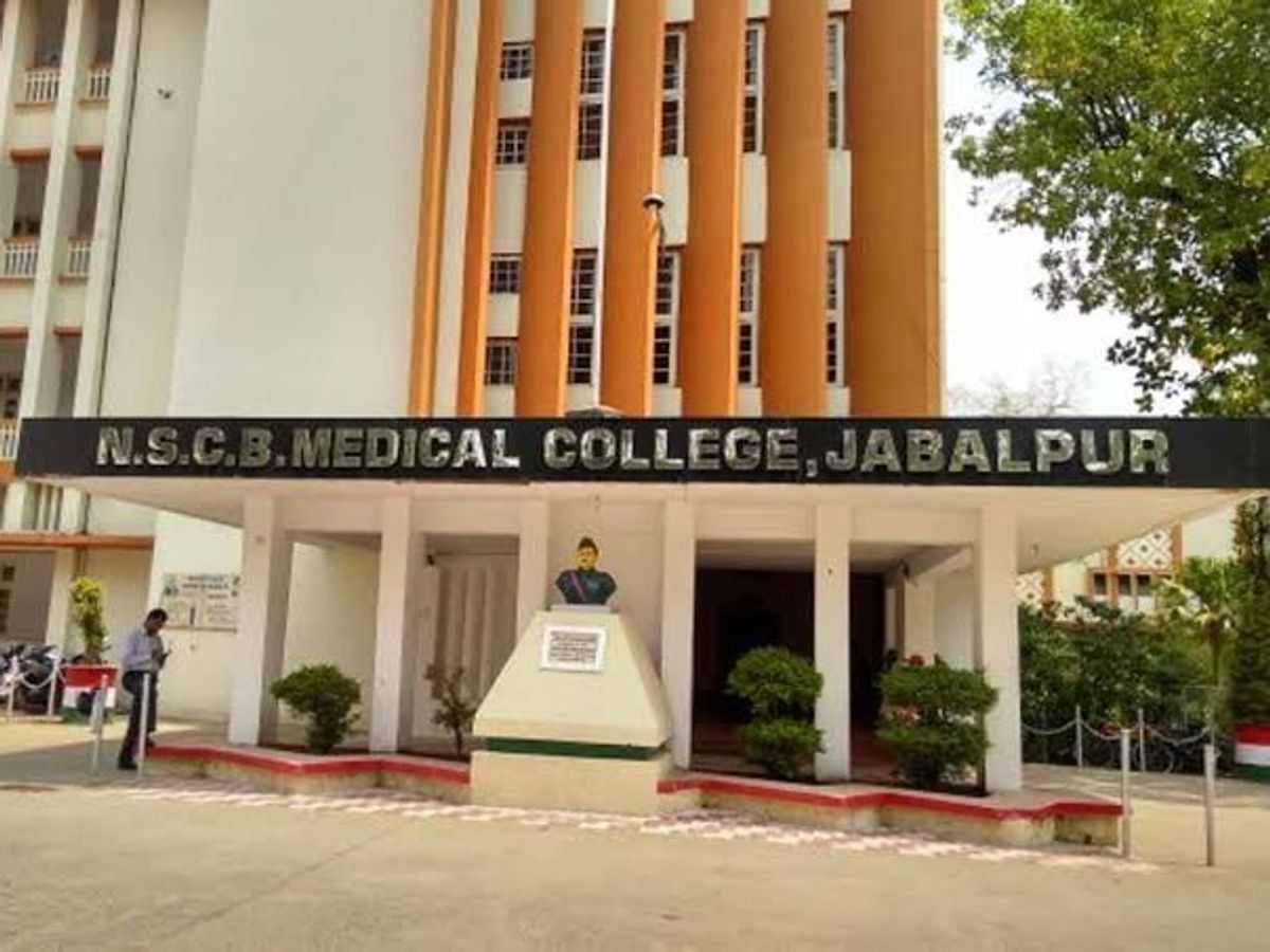 जबलपुर मेडिकल कॉलेज में रैगिंग पर बड़ा एक्शन, 6 सीनियर छात्र सस्पेंड