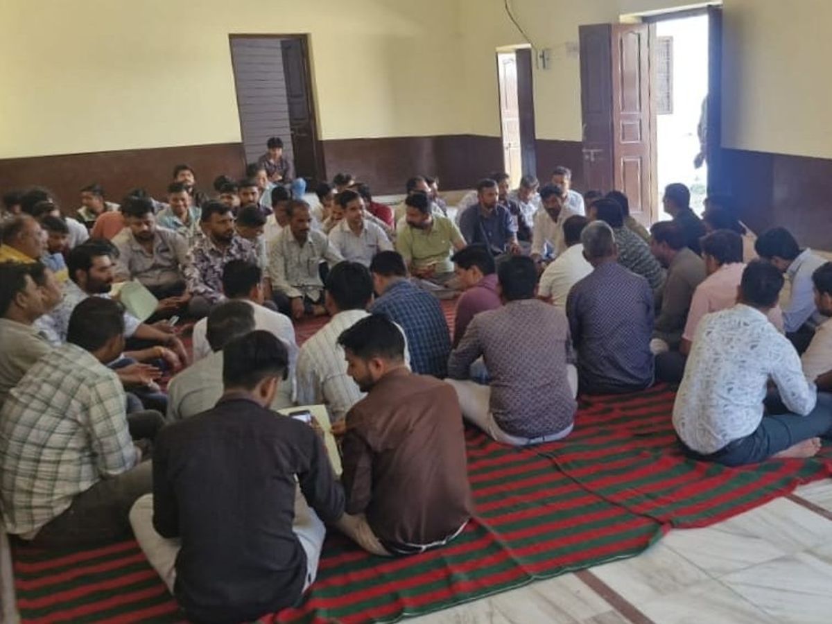 Jalore MLA Jogeshwar Garg accused of bias | जालोर विधायक जोगेश्वर गर्ग पर  पक्षपात के आरोप: माली समाज ने भाजपा प्रदेशाध्यक्ष को ज्ञापन लिख कर भेजा,  निष्पक्ष ...