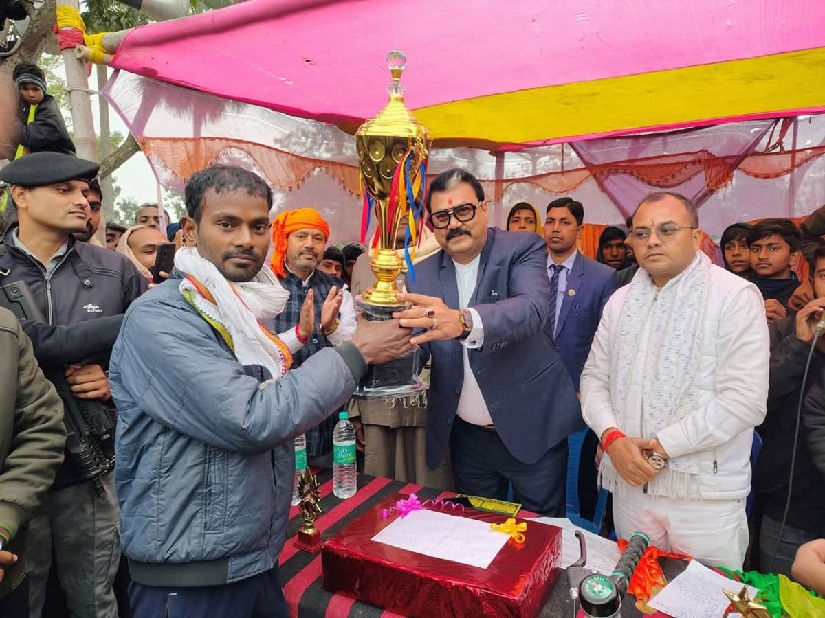 क्रिकेट टूर्नामेंट का फाइनल