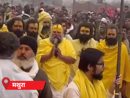Pilgrims at Indian temples on New Year