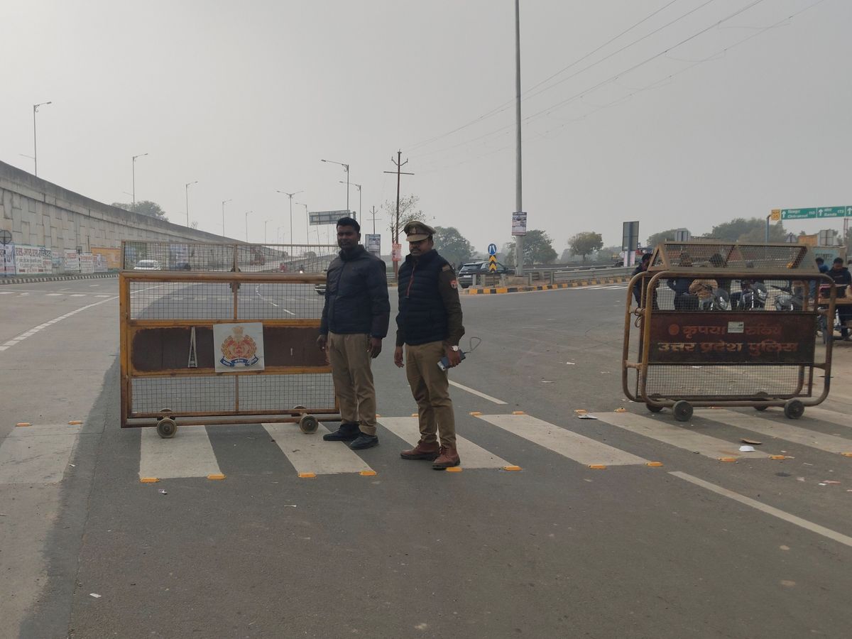 माघ मेले में सत्ता की हनक, पुलिसकर्मियों से उलझे भाजपा नेता