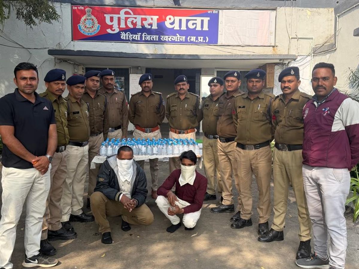 बेड़िया पुलिस की बड़ी कामयाबी, शराब तस्करी कर रहे दो आरोपी गिरफ्तार