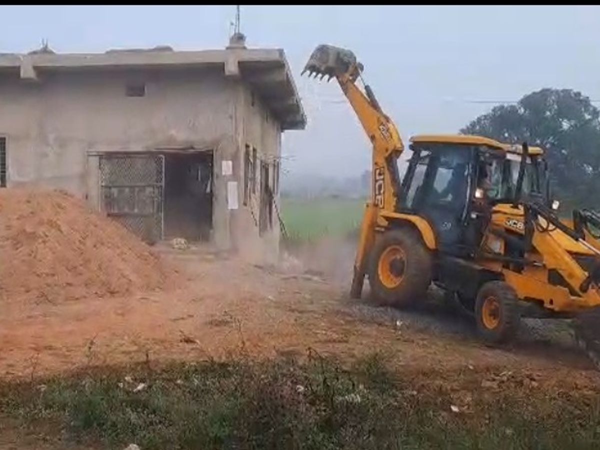 Satna Conversion Case: Administration Demolishes Seized House | Madhya  Pradesh