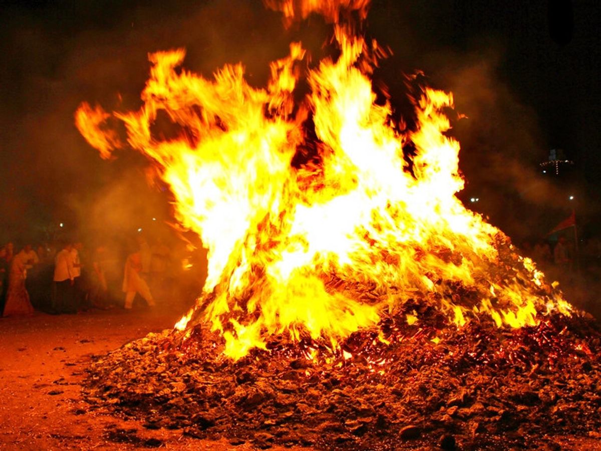 holashtak 2026, holi 2026, Holi date, holi kab hai, holika dahan  significance in hindi,